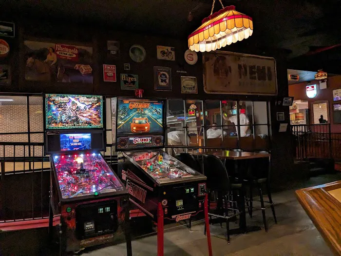 The Gutter L.E.S. Picture 1