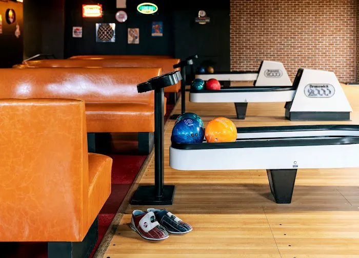 The Gutter L.E.S. Picture 8