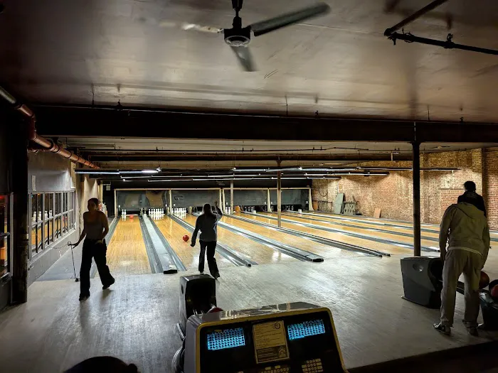 The Gutter Picture 1