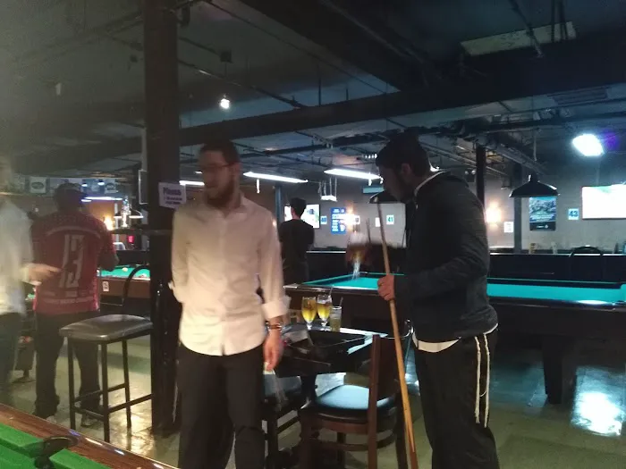 Ocean's 8 Billiards Picture 5