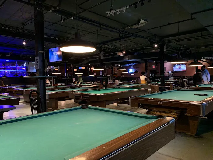 Ocean's 8 Billiards Picture 9