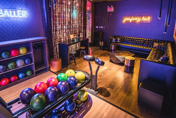 Frames Bowling Lounge Picture 4