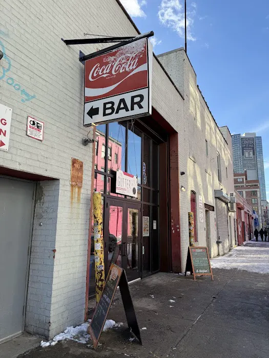 The Gutter Bar LIC Picture 5