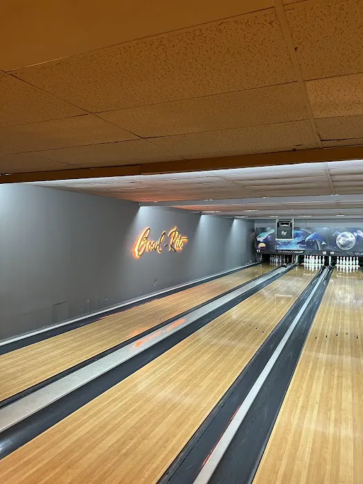Bowl-Rite Lanes Picture 3