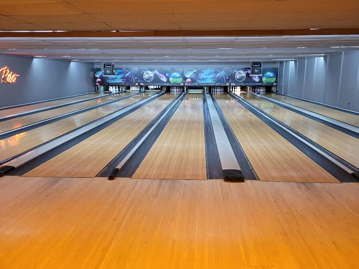 Bowl-Rite Lanes Picture 9