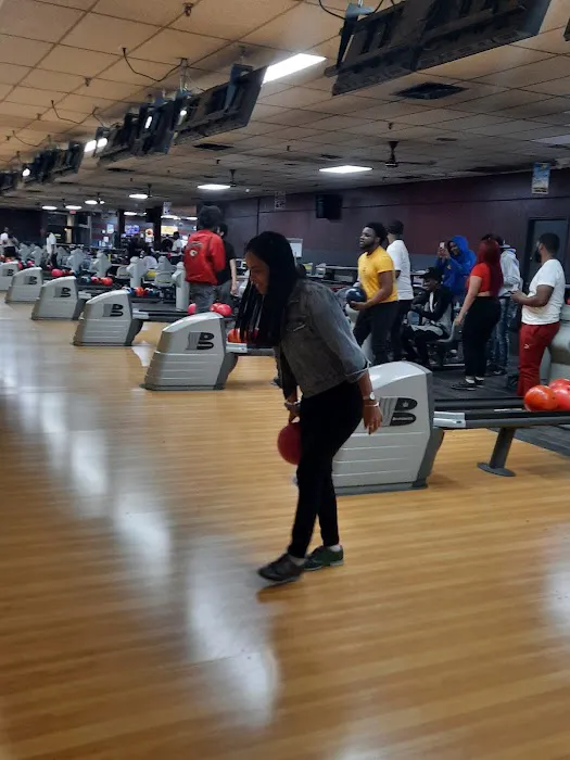 Hudson Lanes Picture 4