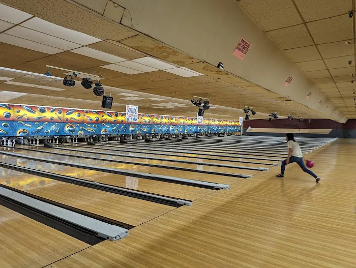 Hudson Lanes Picture 6
