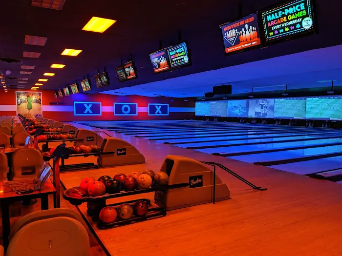 Lucky Strike Queens Picture 4