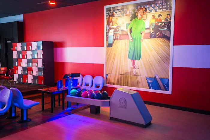 Lucky Strike Queens Picture 10