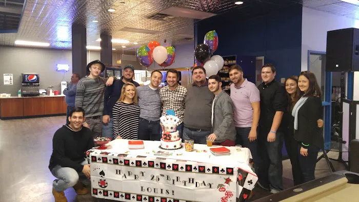 Fort Hamilton Bowling Center Picture 3