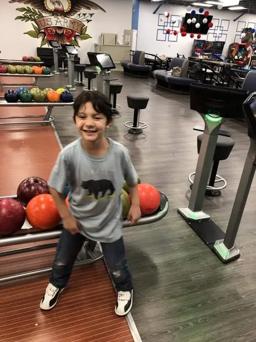 Fort Hamilton Bowling Center Picture 5