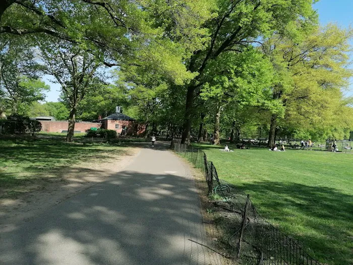 The New York Lawn Bowling Club Picture 4