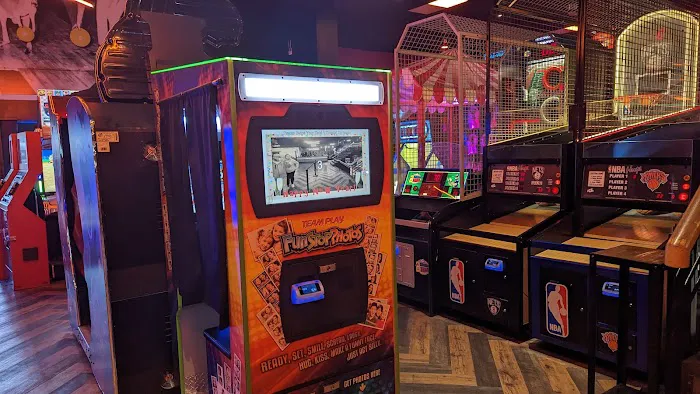 Lucky Strike Wallington Picture 1