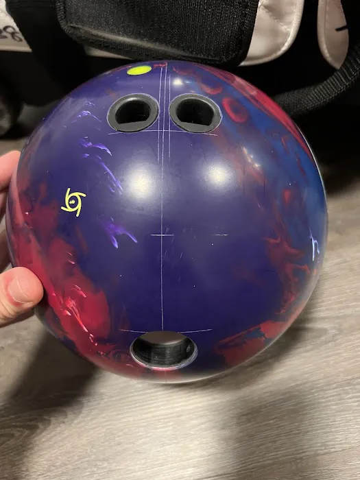 Dino's Pro Shop Picture 5