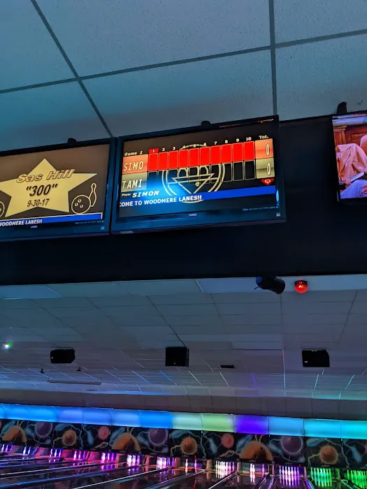 Woodmere Lanes Picture 4