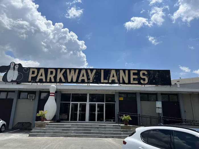 Parkway Lanes Picture 3