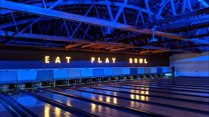 Parkway Lanes Picture 7