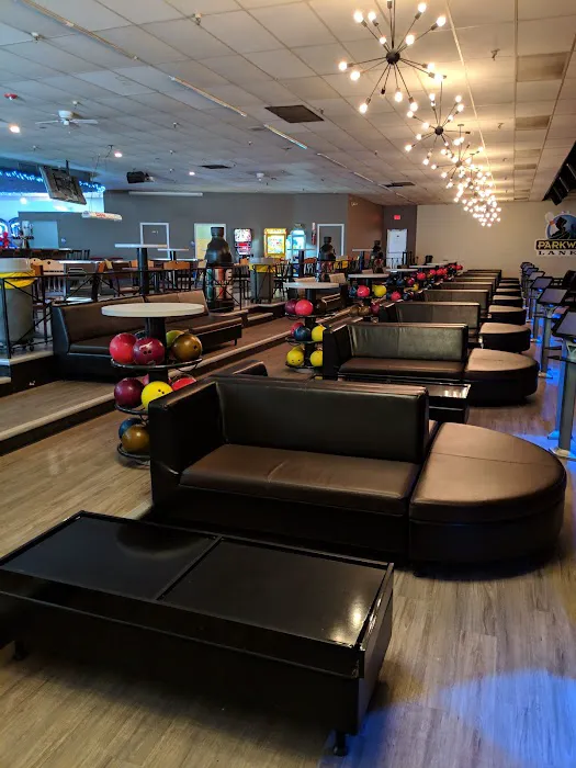 Parkway Lanes Picture 10