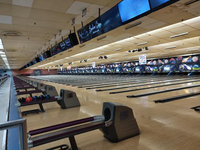 Bowler City Picture 7