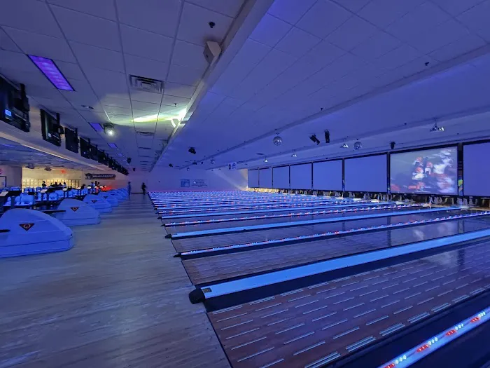 Showplace Entertainment Center Picture 3