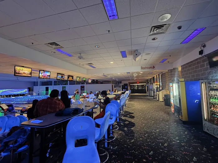 Showplace Entertainment Center Picture 9