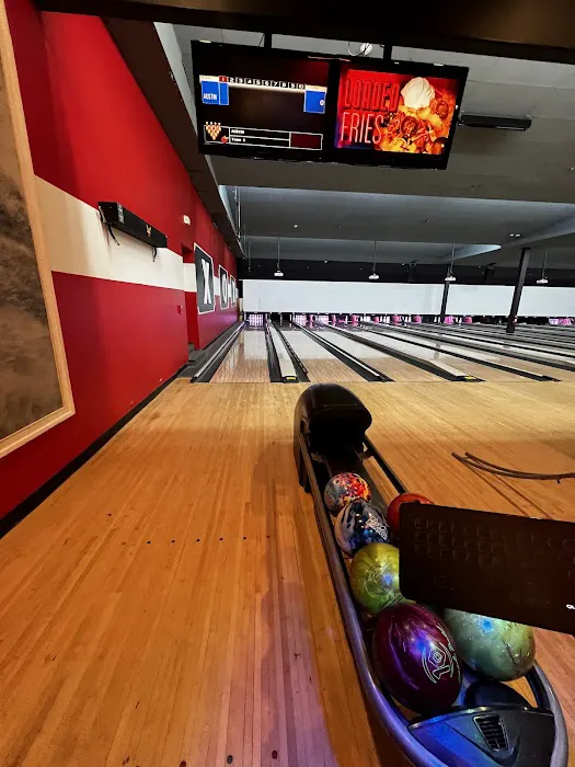 Lucky Strike Mineola Picture 8