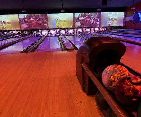 Lucky Strike Mineola