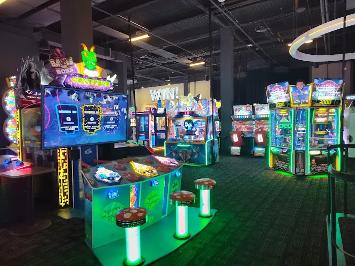 Dave & Buster's Pelham Manor Picture 5