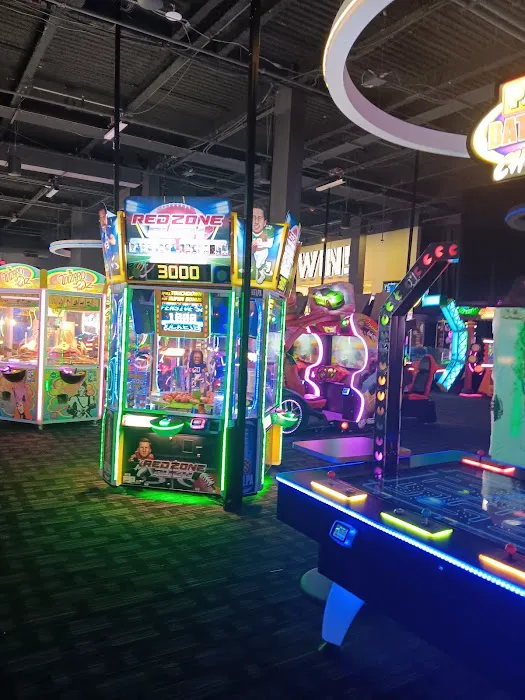 Dave & Buster's Pelham Manor Picture 8