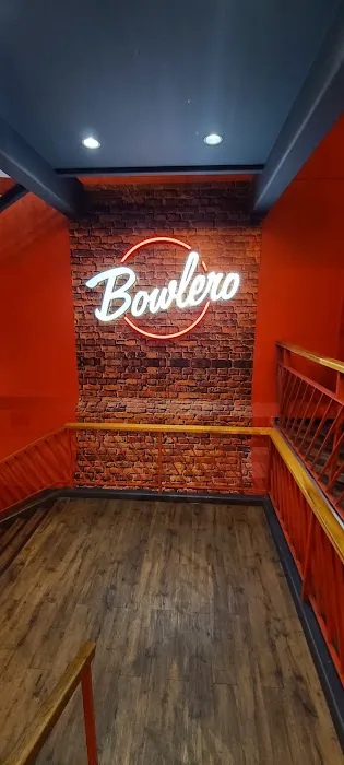 Bowlero White Plains Picture 4