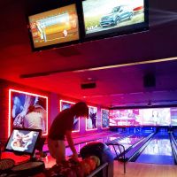 Bowlero White Plains ico