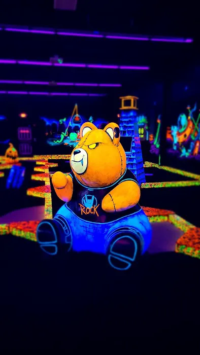 Monster Mini Golf Garden City Picture 2