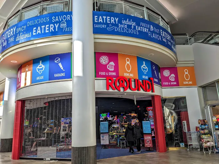 Round1 Bowling & Arcade Broadway Commons Picture 7