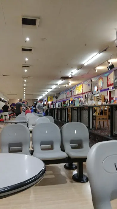 Levittown Lanes Picture 1