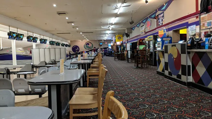 Levittown Lanes Picture 8