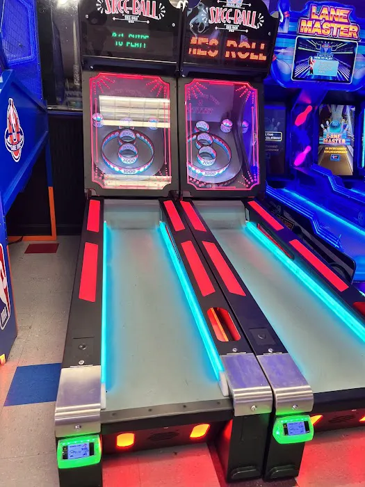 Hanover Lanes Picture 8