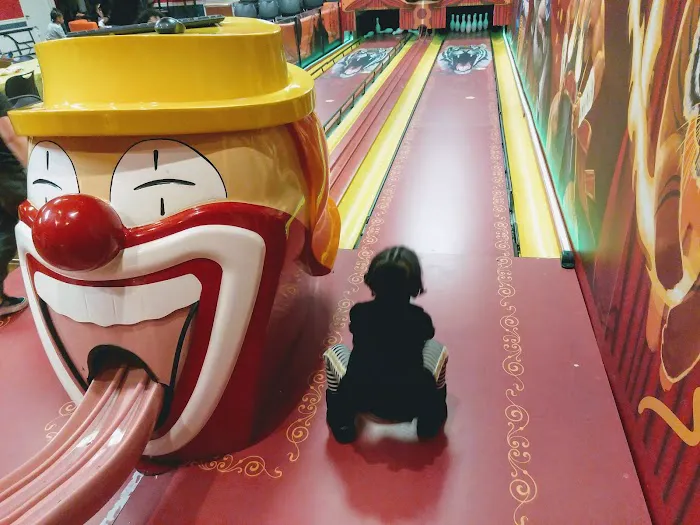 Jersey Lanes Picture 9