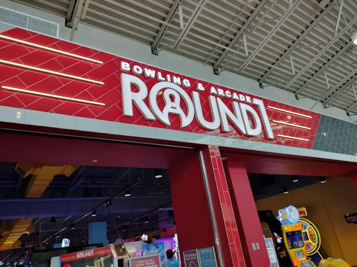 Round1 Bowling & Arcade Elizabeth - The Mills at Jersey Gardens Picture 8