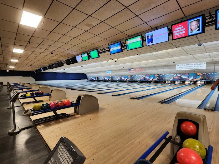 New City Bowl & Batting Cages Picture 5