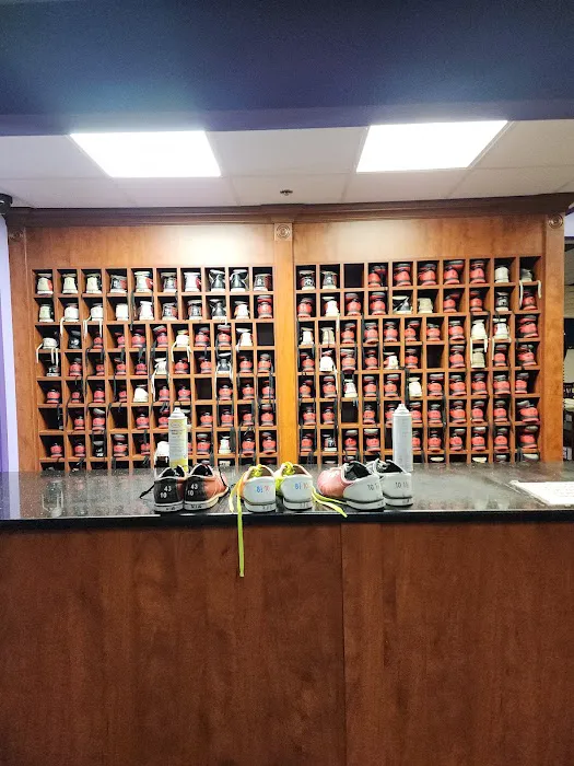 New City Bowl & Batting Cages Picture 2