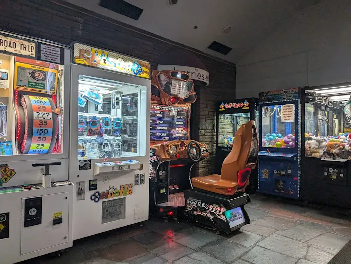 New City Bowl & Batting Cages Picture 3