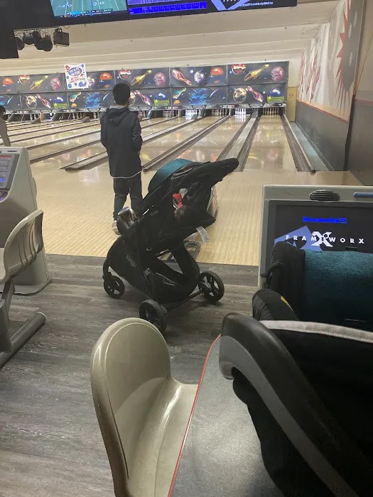 Linden Lanes Picture 4