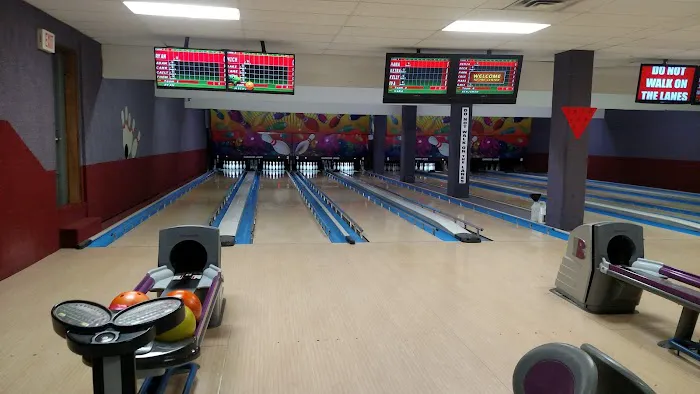 Garwood Lanes Picture 5