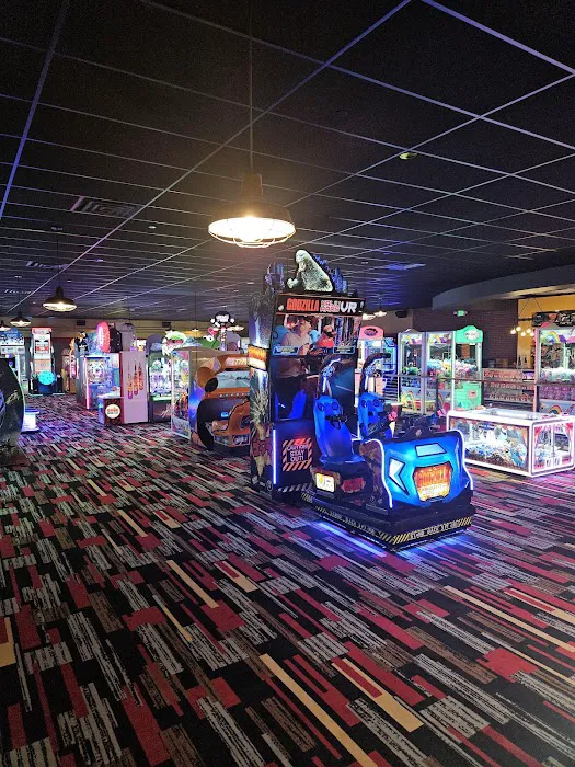 Circle Bowl & Entertainment Picture 10