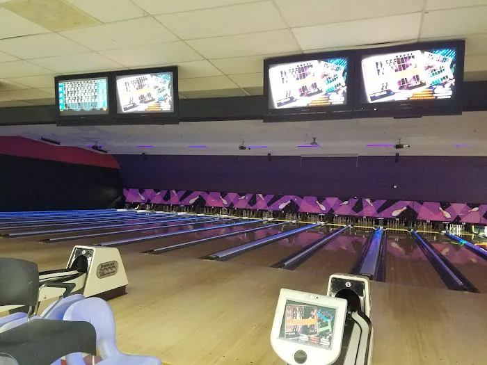 AMF Strathmore Lanes Picture 3