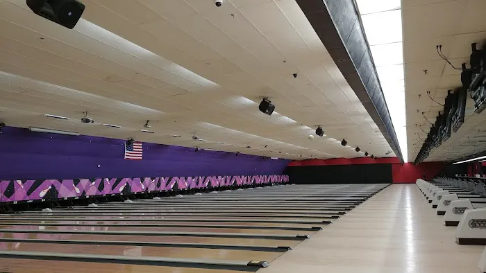 AMF Strathmore Lanes Picture 1