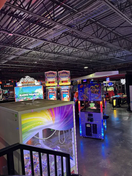 CT Bowling Alley by RPM - Lanes Picture 4