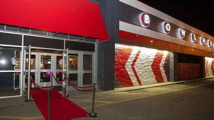 Bowlero Norwalk Picture 3