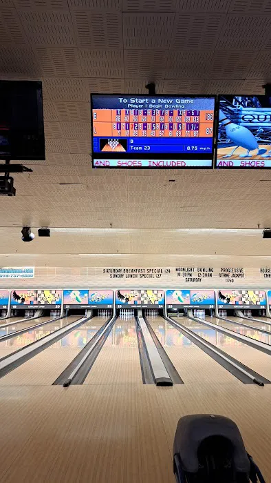Hudson Lanes and Games Picture 10