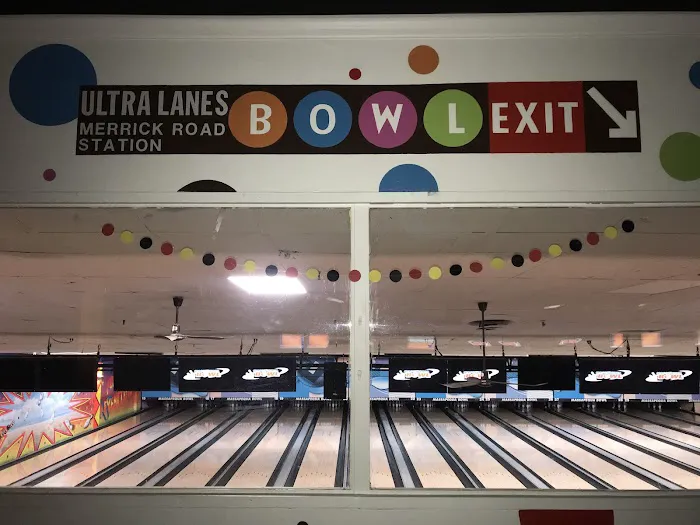 Ultra Lanes Massapequa Picture 6